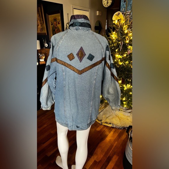 Falls Creek Vintage Denim Jacket - Picture 5 of 10
